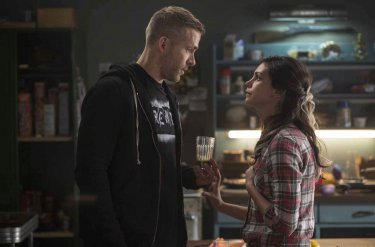 Deadpool: Ryan Reynolds si confronta con Morena Baccarin