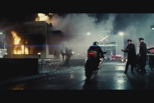 Trailer IMAX - Batman v Superman: Dawn of Justice