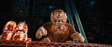 Pixels: Donkey Kong in una scena del film