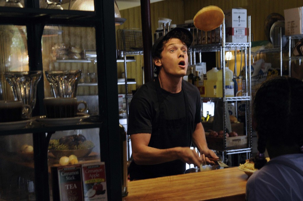 Il luogo delle ombre, la recensione un mystery all'insegna dell