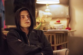 Mr. Robot: il protagonista Rami Malek in un'immagine tratta da ones-and-zer0es.mpeg