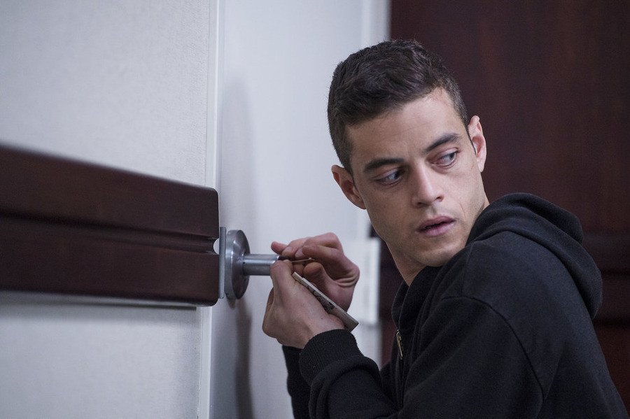 Rami Malek svela: "Sono stato bloccato dalla polizia e accusato di rapina!"