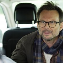 Mr. Robot: l'attore Christian Slater in un momento dell'episodio intitolato 3xpl0its.wmv