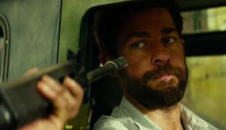 13 Hours: The Secret Soldiers of Benghazi - un drammatico primi piano di John Krasinski