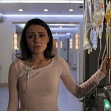 Chasing Life: Italia Ricci interpreta April Carver in una scena della prima stagione