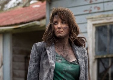 Ash vs. Evil Dead: Lucy Lawless è Ruby piuttosto malconcia in una scena