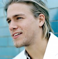 Locandina di Charlie Hunnam