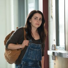 L' A.S.S.O. nella manica: Mae Whitman in una foto di scena del film