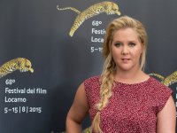 Amy Schumer: 'Nessun uomo ci può salvare se non lo facciamo da sole'