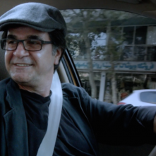 Taxi Teheran: Jafar Panahi in un momento del film