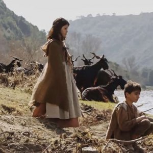 Pastorale cilentana: Mattia Oricchio insieme a un'altra giovane attrice