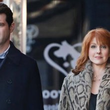 Difficult People: i due attori Billy Eichner e Julie Klausner in un'immagine tratta dalla prima stagione