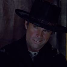 The Hateful Eight: Walton Goggins in una scena del teaser trailer del film di Tarantino