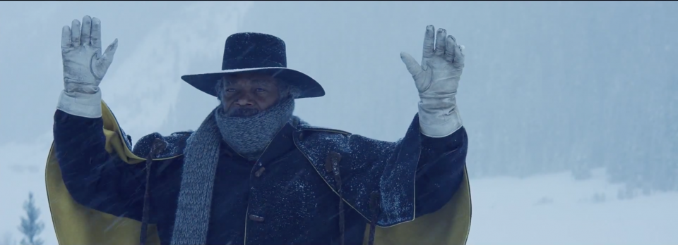 The Hateful Eight: mani alzate per Samuel L. Jackson nel teaser trailer del film di Tarantino