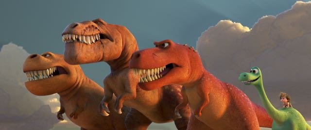 Il viaggio di Arlo: Arlo e Spot con la famiglia di T-Rex