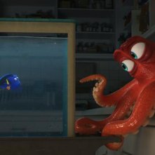 Finding Dory: la protagonista Dory insieme a Hank