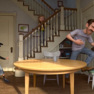 Riley's First Date?: il padre di Riley e un amico della ragazzina