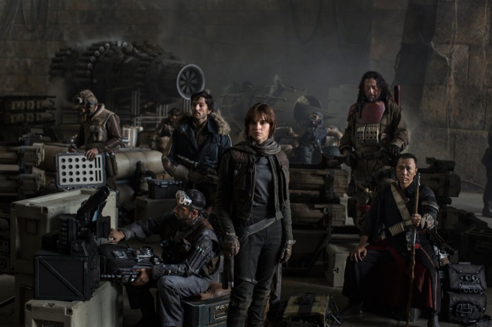 Star Wars Anthology: Rogue One - Riz Ahmed, Diego Luna, Felicity Jones, Jiang Wen e Donnie Yen nella prima foto ufficiale