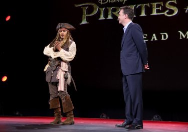 Johnny Depp con Sean Bailey al D23, 2015