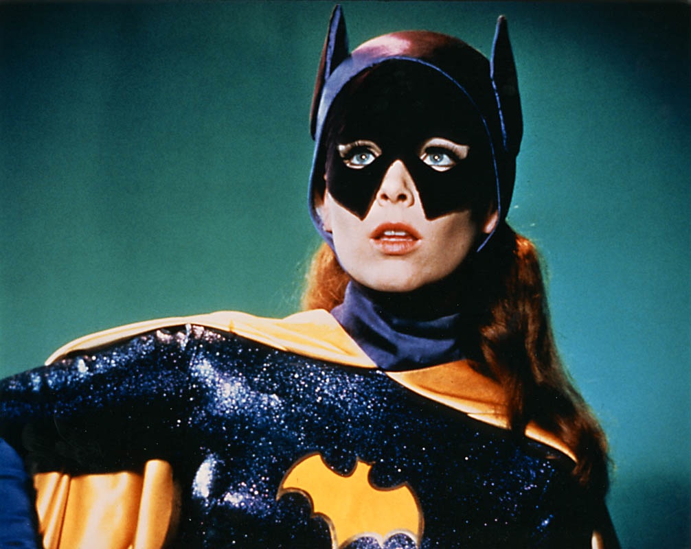 Batman Addio A Yvonne Craig Batgirl Nella Serie Anni 60 6059