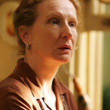 Six Feet Under: Frances Conroy interpreta Ruth Fisher