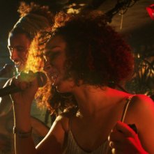 As I Open My Eyes: un'immagine del film in cui i protagonisti si esibiscono sul palco