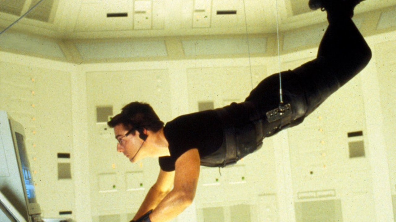 Tom Cruise in una scena di Mission: Impossible