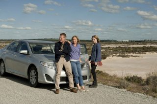 Looking for Grace: Radha Mitchell e Richard Roxburgh in una scena del film di Sue Brooks