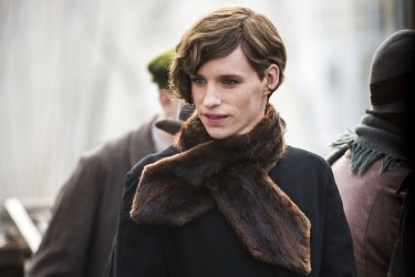 The Danish Girl: Eddie Redmayne in un fotogramma del film tratto dall'omonimo romanzo di David Ebershoff