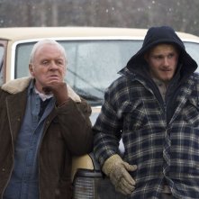 Go with Me: Anthony Hopkins con Alexander Ludwig in una scena del film
