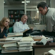 Il caso Spotlight: Mark Ruffalo, Rachel McAdams e Michael Keaton in un momento del film