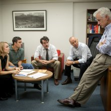 Il caso Spotlight: Rachel McAdams, Mark Ruffalo, Brian d'Arcy James, Michael Keaton e John Slattery in un'immagine del film