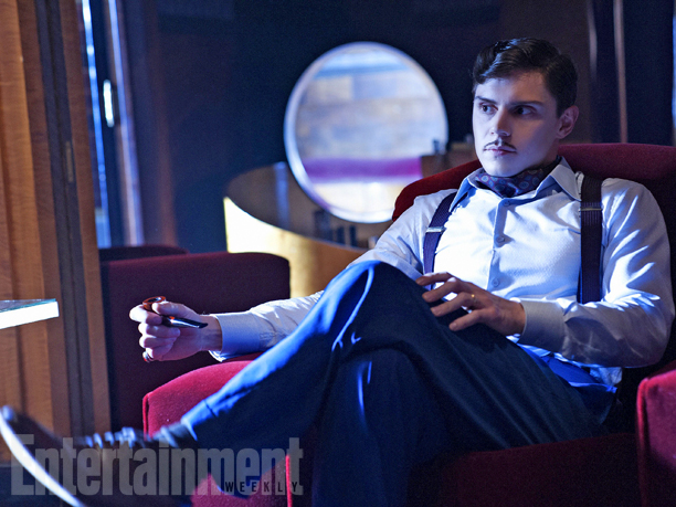 American Horror Story: Hotel - Evan Peters interpreta James March