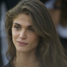 Venezia 2015: Un primo piano della madrina Elisa Sednaoui 