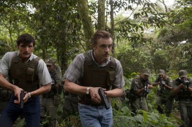 Narcos: Pedro Pascal e Boyd Holbrook in una scena