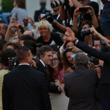 Venezia 2015: Mark Ruffalo firma autografi ai fan