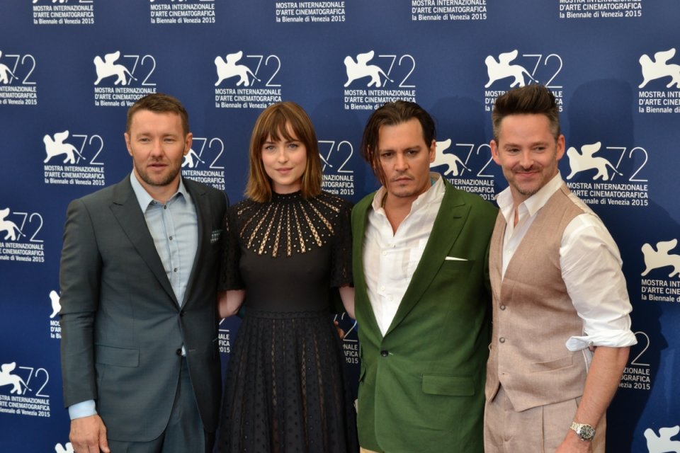 Venezia 2015: Johnny Depp,Dakota Johnson, Joel Edgerton e il regista Scott Cooper al photocall