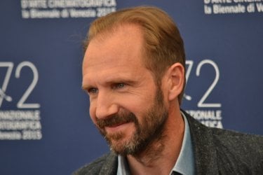 Venezia 2015: un primo piano di Ralph Fiennes al photocall di A bigger Splash