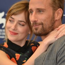 Venezia2015: Dakota Johnson e Matthias Schoenaerts al photocall di A Bigger Splash
