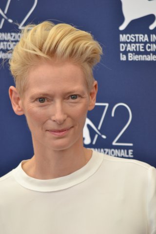 Venezia 2015: un primo piano di Tilda Swinton al photocall di A Bigger Splash