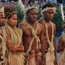 Venezia 2015: membri della tribù Yakel e interpreti di Tanna, sul red carpet della cerimonia di premiazione