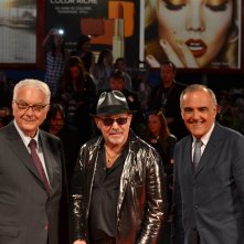 Venezia 2015: Vasco Rossi con il presidente della mostra Paolo Baratta e il direttore Alberto Barbera sul red carpet