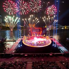Aida on Sydney Harbour: una suggestiva immagine dall'alto dello spettacolo filmato