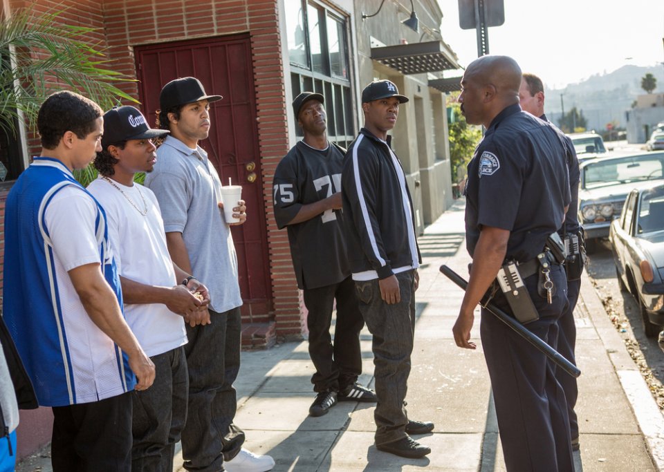 Straight Outta Compton: Neil Brown Jr., O'Shea Jackson Jr. e Corey Hawkins in un'immagine del film diretto da F. Gary Gray