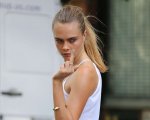 Cara Delevingne a Richard Madden: 'Sei un disperato'