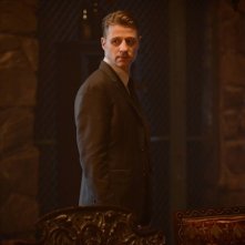 Gotham: l'attore Ben McKenzie in un'immagine dell'episodio Damned If You Do