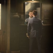 Gotham: Ben McKenzie in un'immagine dell'episodio Damned If You Do