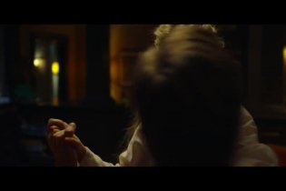 Clip 'Valzer' - Padri e figlie