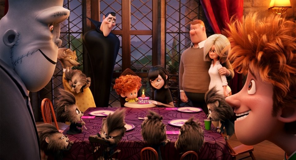 Hotel Transylvania 2: un'immagine del film animato