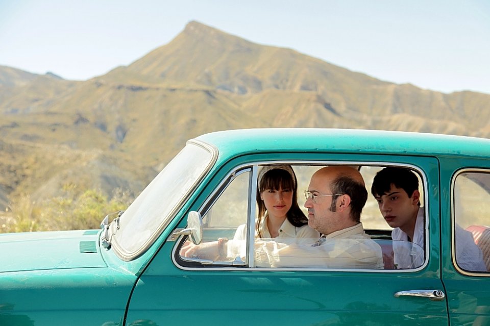 La vita è facile ad occhi chiusi: Javier Cámara,  Natalia de Molina e Francesc Colomer in una scena del film